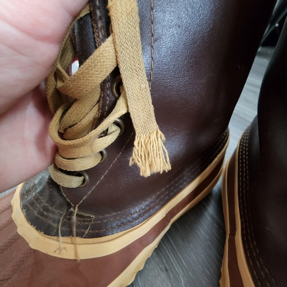 Sorel women's size 8 dark brown boots